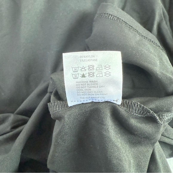 My Protein Black Short Sleeve Crew Neck Tee Size Small - Picture 7 of 8